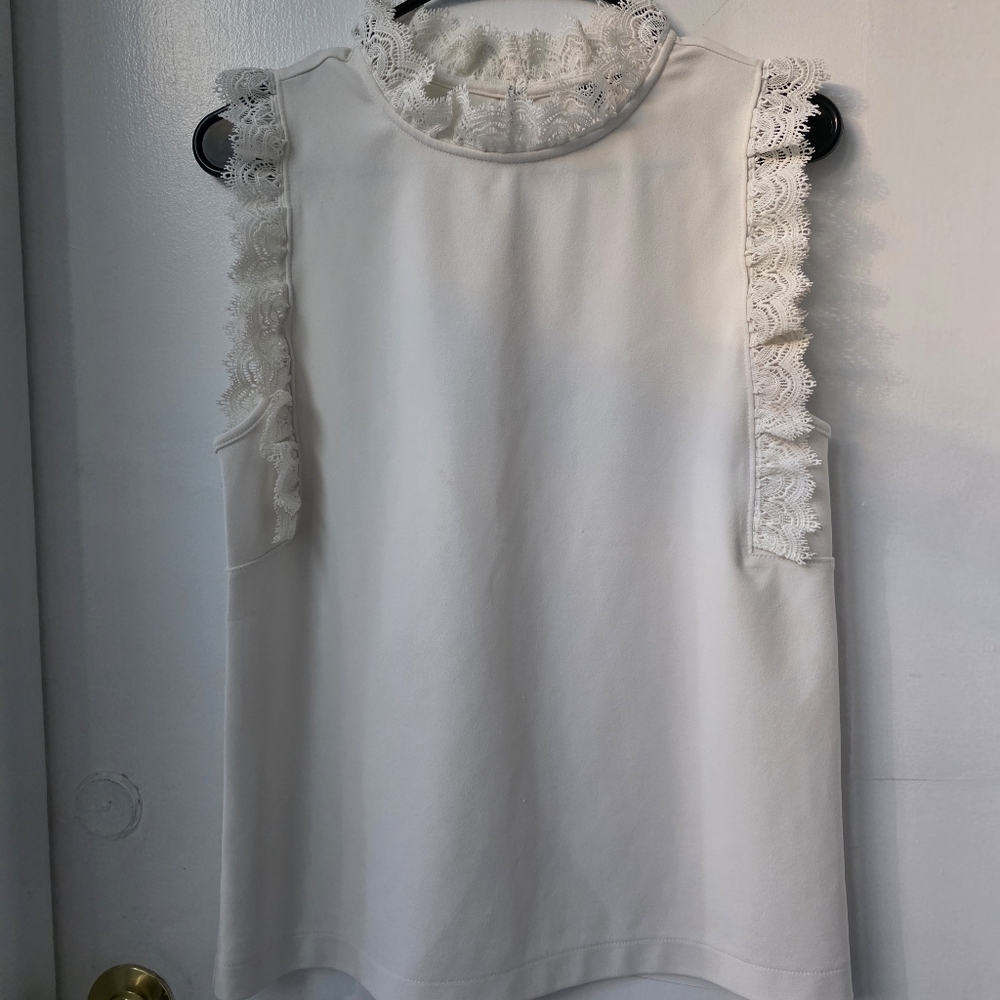Elegant White Lace Trim Sleeveless Top